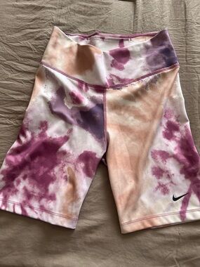 Nike Women’s Tie-Dye High-Rise Bike Shorts - Pink Purple Peach